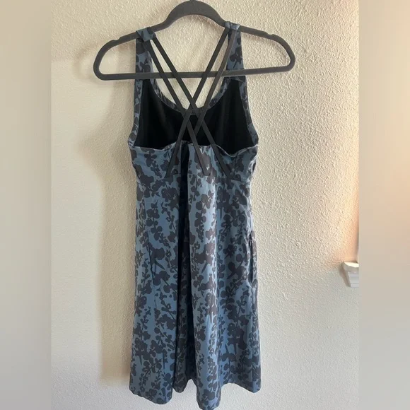 Royal Robbins Spotless Evolution Floral Tank Active Dress Womens Size 4 - Picture 9 of 13